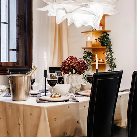 Foosball Frontyard Retreat Old Town *